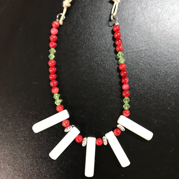 19 1/2" Red Agate and Ceramic Necklace - Picture 3 of 5